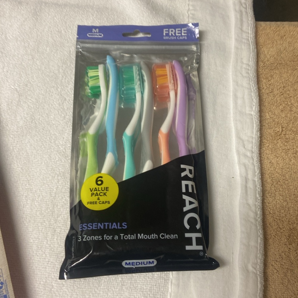 Toothbrushes - Picture 3 of 4